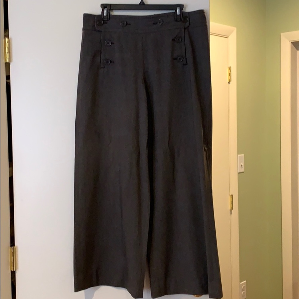 Navy-button pants